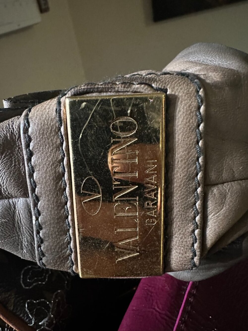 Valentino Garavani Petale Rose Dome Satchel — Taupe Nappa Leather - Picture 8 of 8